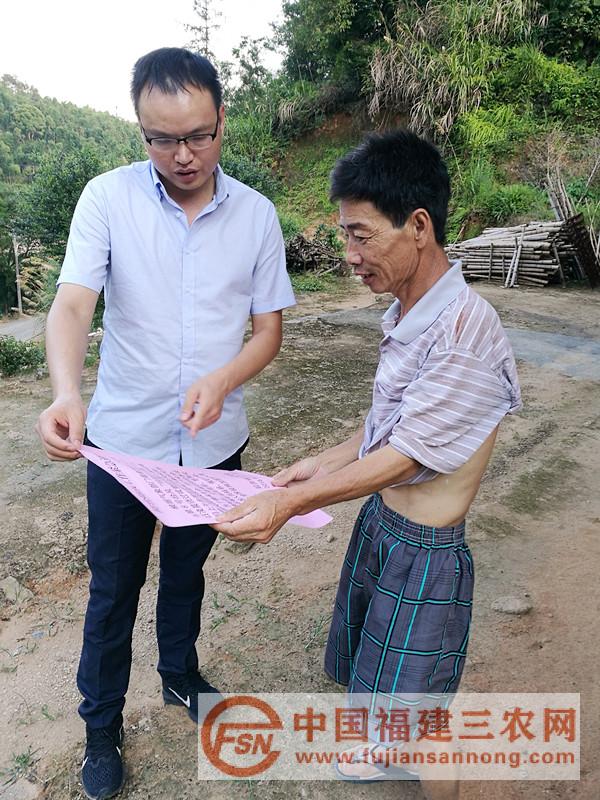 臺(tái)風(fēng)來(lái)臨前入戶(hù)宣傳.jpg