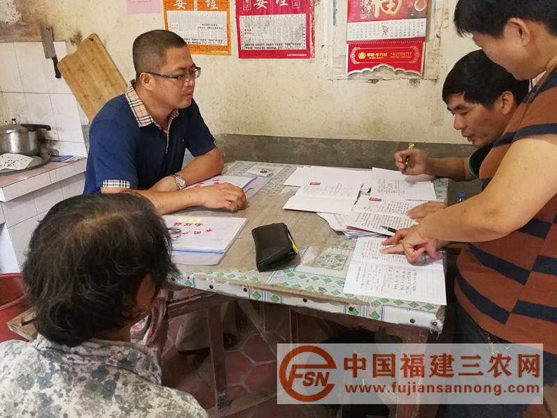 建檔立卡戶入戶訪視.jpg