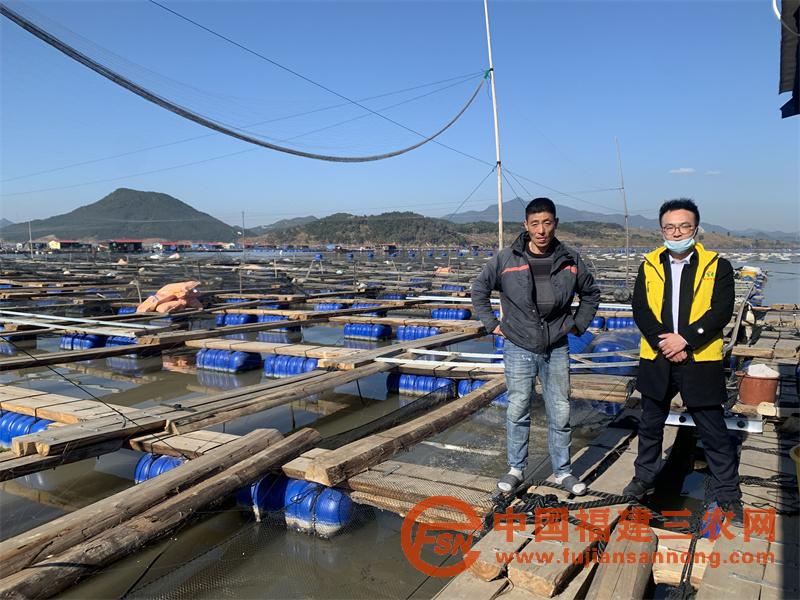 霞浦聯(lián)社金融助理上漁排做貸前調(diào)查.jpg