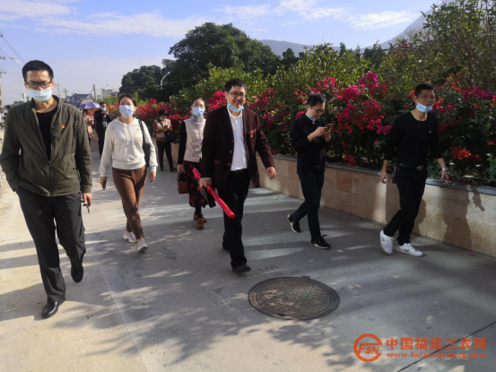 福建省稅務(wù)干部學(xué)校、莆田市市政工程維護(hù)管理處共建郊溪村新時(shí)代文明實(shí)踐站簽定儀式暨聯(lián)合主題黨日活動727.png
