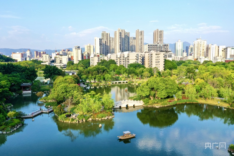 福州：生態(tài)公園春景美
