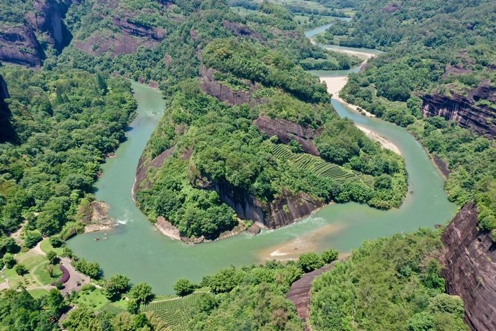 “雙遺產(chǎn)”名山在中國(guó)——武夷山