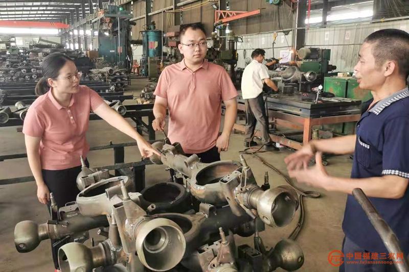 2永定聯(lián)社金融助理上門走訪企業(yè).jpg