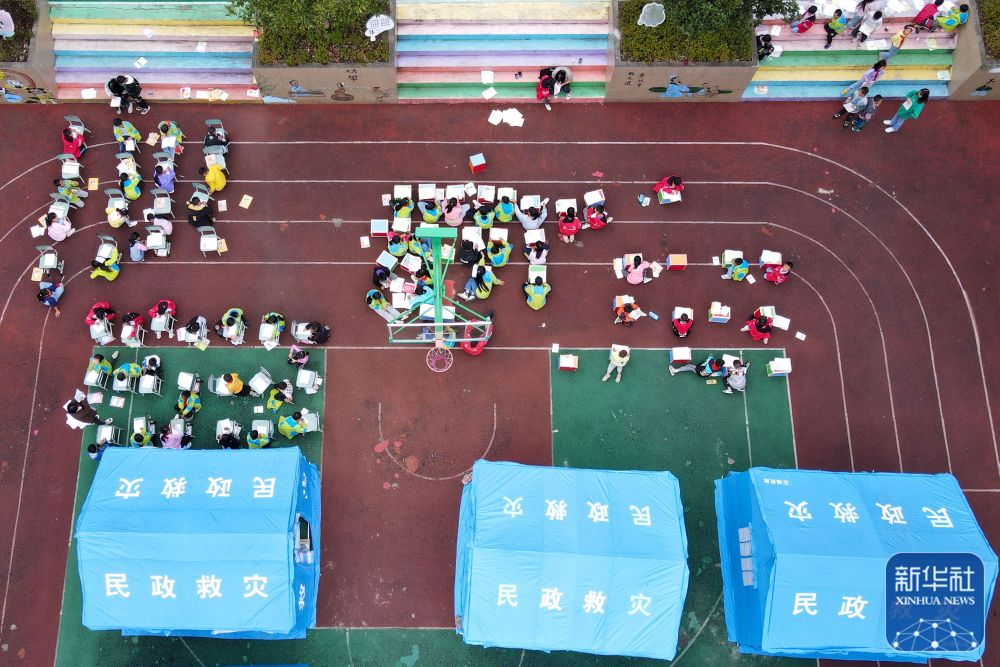 組圖：震區(qū)的戶外課堂
