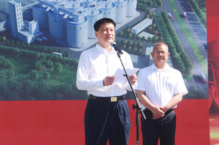 福建省發(fā)改委黨組成員、一級巡視員，省糧儲局黨組書記、局長孫建平致辭。蔡晨輝攝
