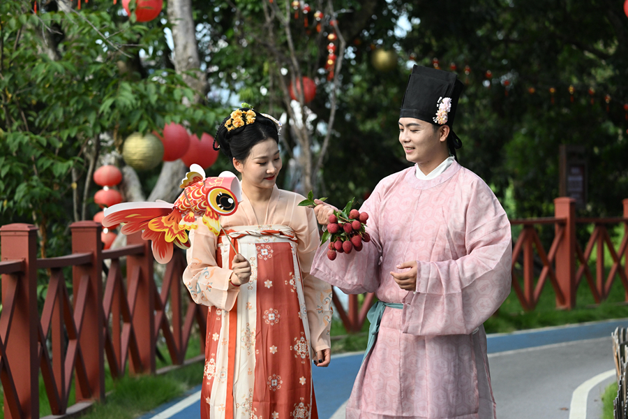 古風演繹“荔味”婚禮。蔡昊攝
