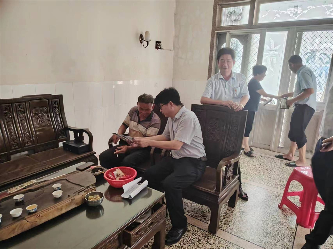 難題聯(lián)解，不言放棄保持恒心.jpg