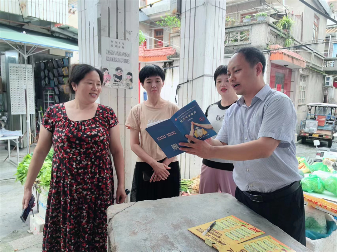 守好宣傳主陣地，延伸服務(wù)半徑.jpg