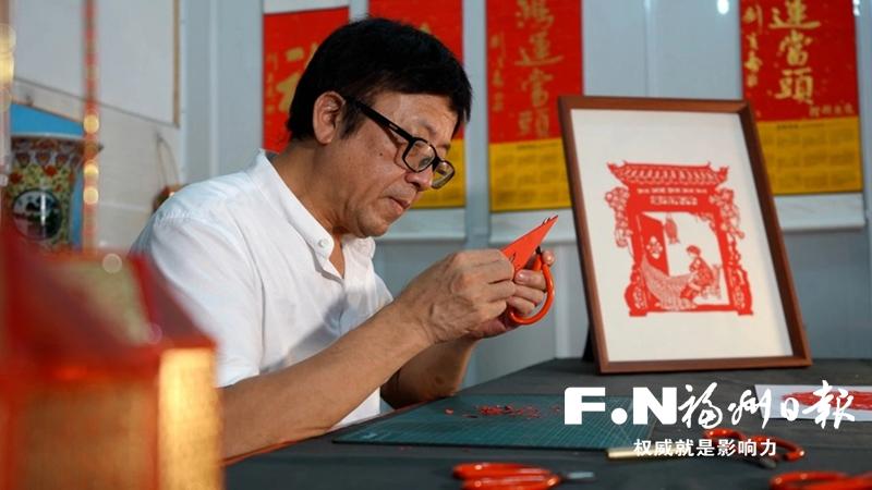 長樂民間藝人傳承梅花剪紙藝術(shù)